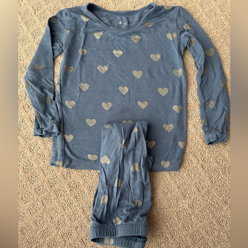 Kyte Baby blue hearts toddler pajamas 2T